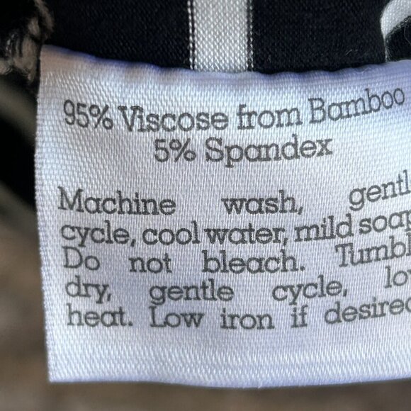 Yala Black and white Striped Casual Round Neck Top 3/4 Sleeves Size Large - Picture 3 of 6